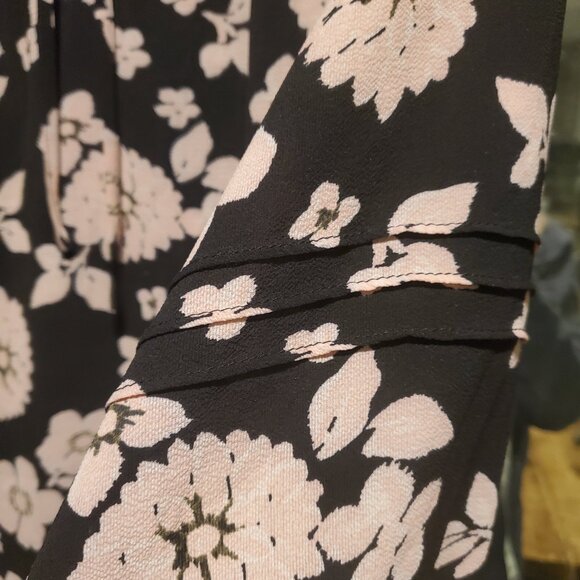 Social Standing by Sanctuary Floral Blouse Size XL - Picture 7 of 9